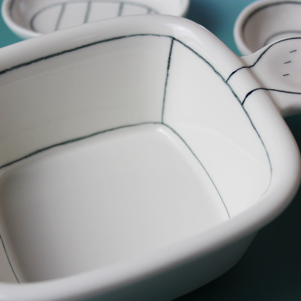 JS ceramic - Handmade Square Bowl with Handle
